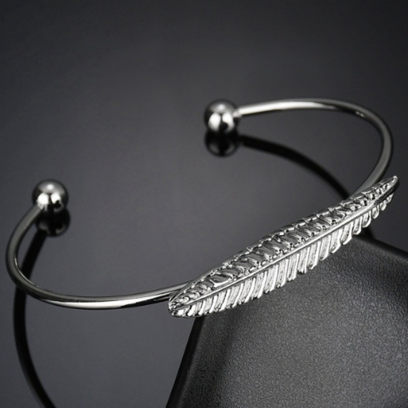 Leaf Stacking Layering Open Bangle Silver Leaf - Picture 1 of 5